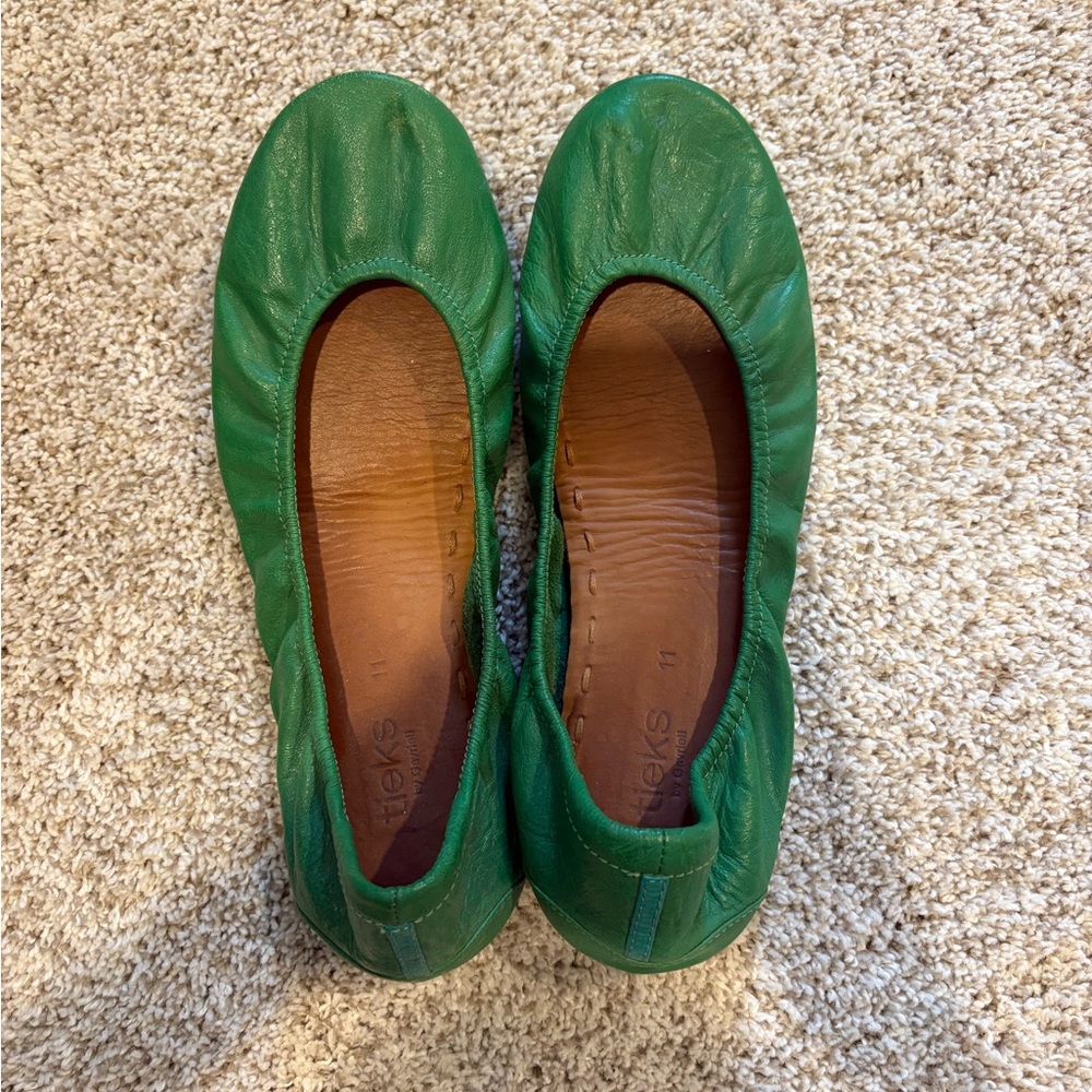 Green Tieks Size 11 Like New